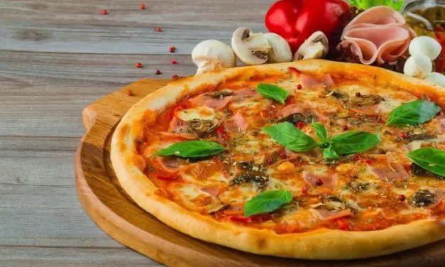 Kuliner Pizza Khas Italia Khusus Di Napoli