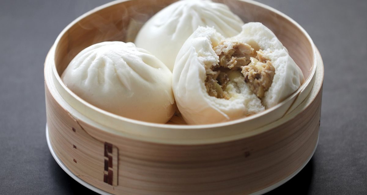 Makanan Bapao Yang Memiliki Isian Daging Dan Cokelat