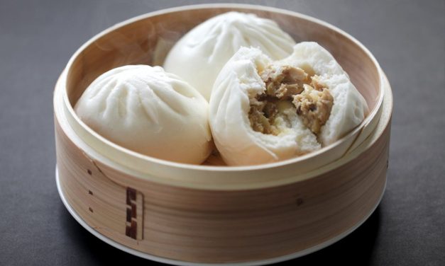 Makanan Bapao Yang Memiliki Isian Daging Dan Cokelat