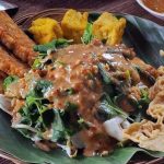 Hidangan Khas Jawa Menggunakan Bumbu Kacang Pecal