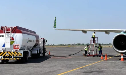 Pembakaran Tenaga Pesawat Terbang Menggunakan Bahan Avtur