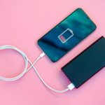 Perangkat Pengisi Daya Pada Barang Elektronik Dengan Baterai