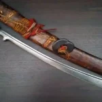 Keragaman Suku Dayak Memiliki Senjata Mandau