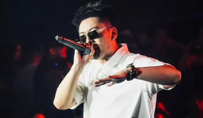Penyanyi Musik Rapper Yang Bernada Lebih Cepat