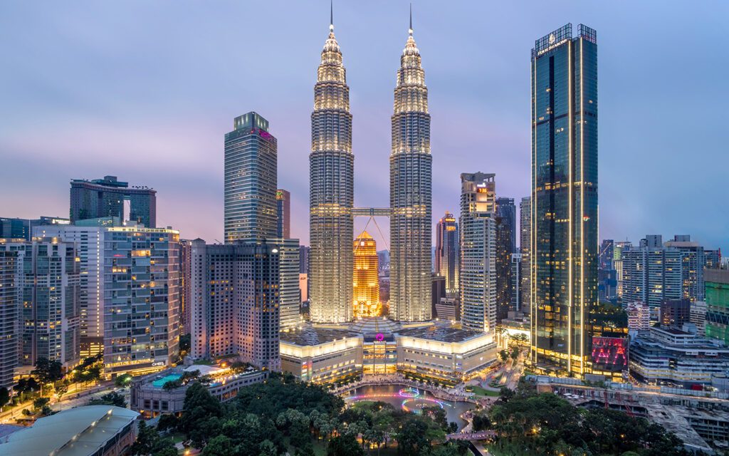 Suatu Bangunan Menara Yang Tinggi Sebagai Simbol