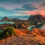 Sebuah Kawasan Pulau Merupakan Daratan Di Kelilingi Air