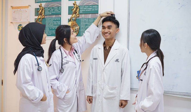Tenaga Kerja Dokter Yang Sangat Mulia