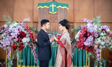Pelaksanaan Adat Batak Melalui Prosesi Martupol