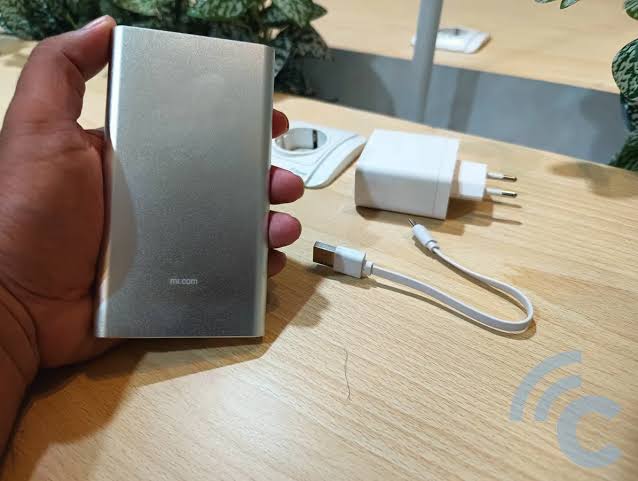 Pengisian Daya Baterai Dengan Sebuah Powerbank