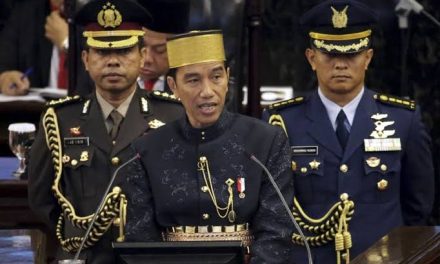 Benda Tradisional Songkok Sebagai Penutup Kepala