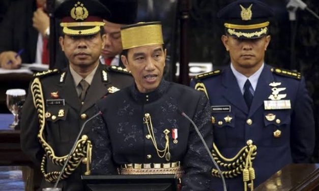 Benda Tradisional Songkok Sebagai Penutup Kepala