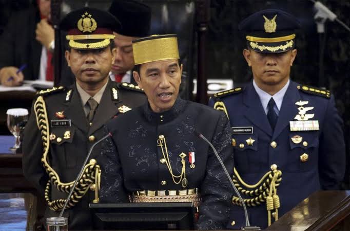 Benda Tradisional Songkok Sebagai Penutup Kepala