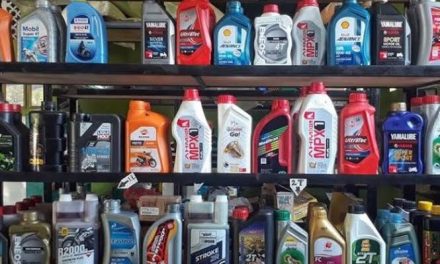 Cairan Kental Oli Sebagai Pelumas Mesin Kendaraan