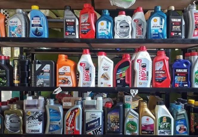 Cairan Kental Oli Sebagai Pelumas Mesin Kendaraan