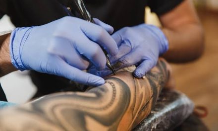 Pembuatan Warna Tatto Pada Kulit Seseorang
