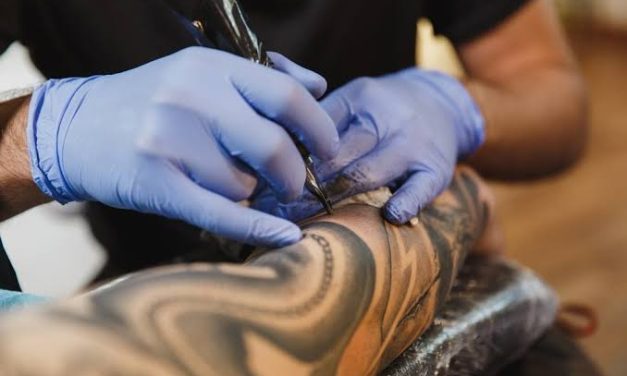Pembuatan Warna Tatto Pada Kulit Seseorang