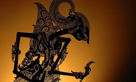 Penampilan Budaya Indonesia Sebuah Wayang Kulit