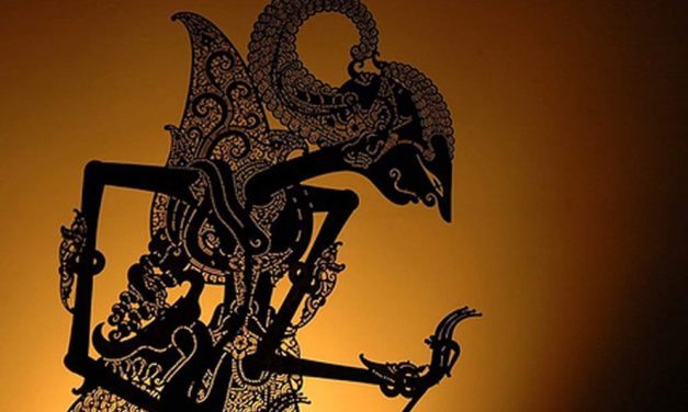 Penampilan Budaya Indonesia Sebuah Wayang Kulit