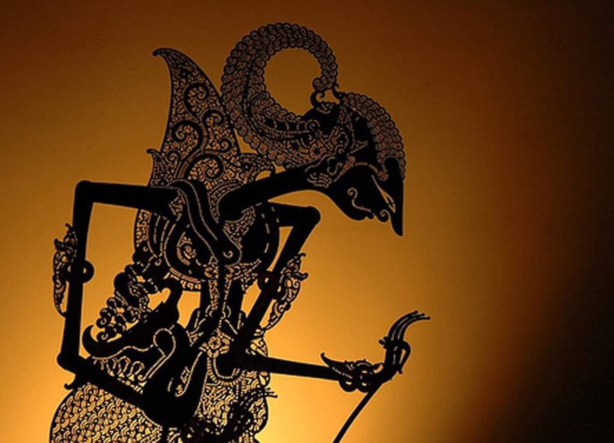 Penampilan Budaya Indonesia Sebuah Wayang Kulit