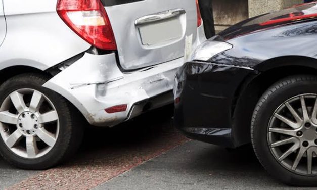 Komponen Terpasang Bumper Pada Bagian Depan Belakang Mobil