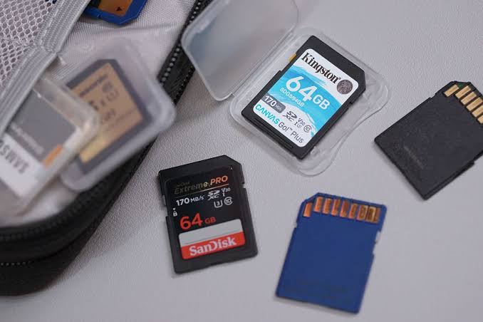 Perangkat Penyimpanan Data Pada Sebuah Memory Card