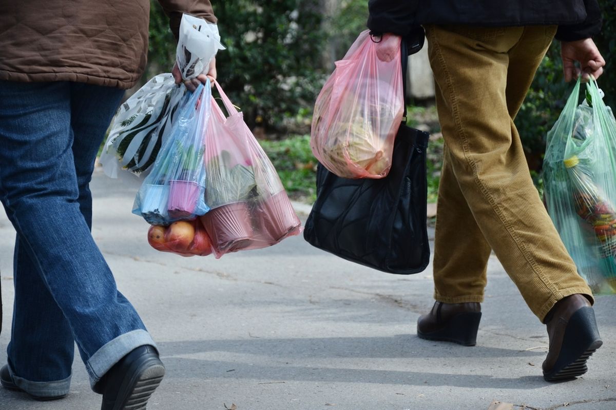 Sebuah Bahan Plastik Dalam Kehidupan Manusia